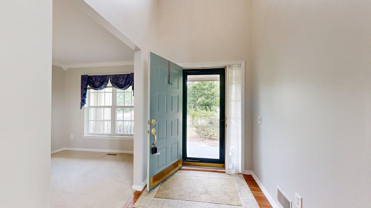 4890 N Ridgeside Cir - Photo 2 of 23