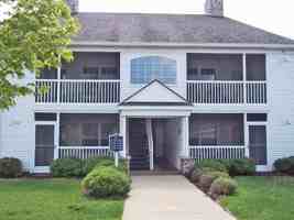 featured image of 2736 S Knightsbridge Cir