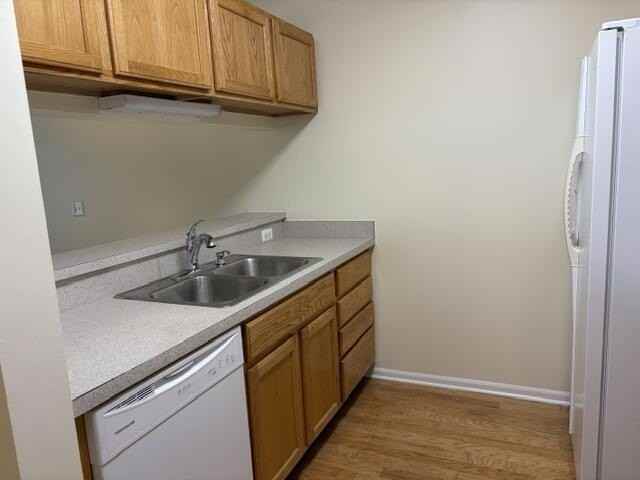2736 S Knightsbridge Cir - Photo 4 of 20