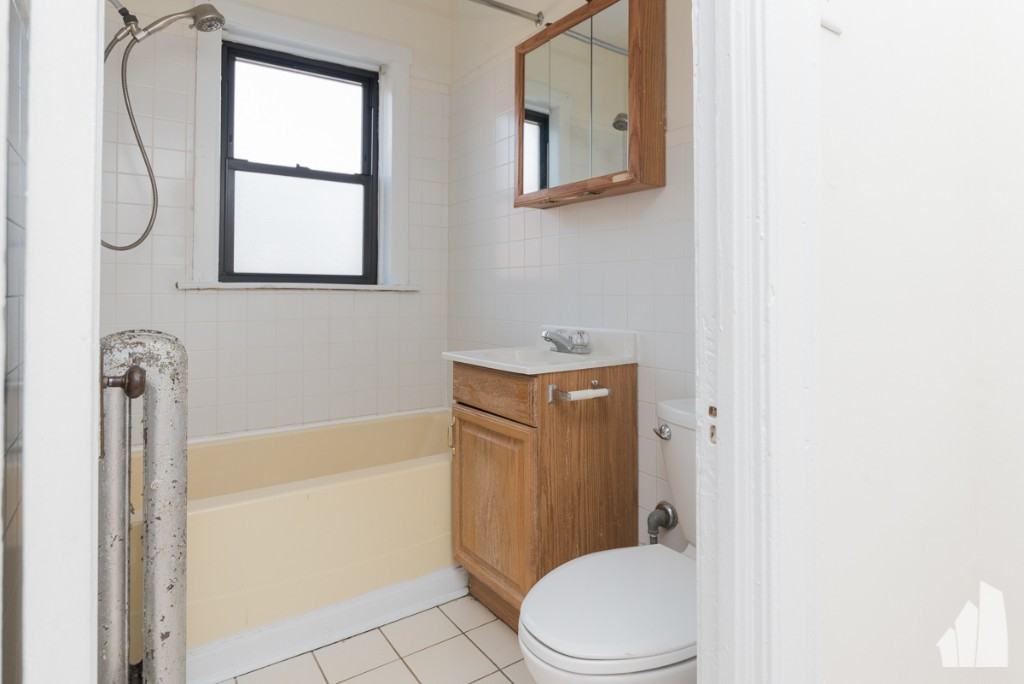 5945 N Paulina St #5949-2 - Photo 7 of 9