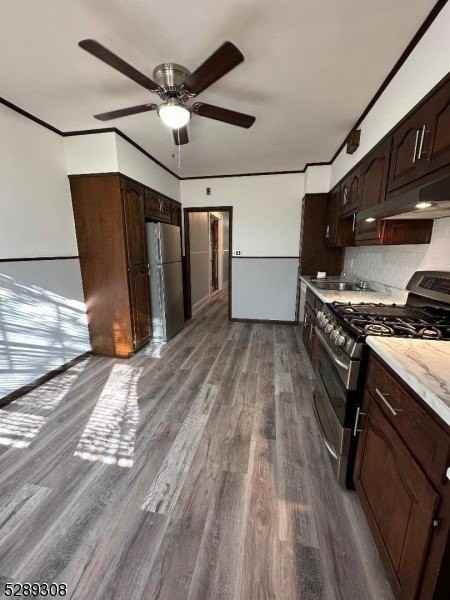 156 Franklin Ave - Photo 2 of 18