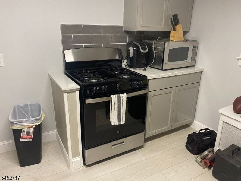 474 Main St - Photo 4 of 17