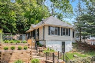 358 Lakeview Ave - Photo 1 of 1