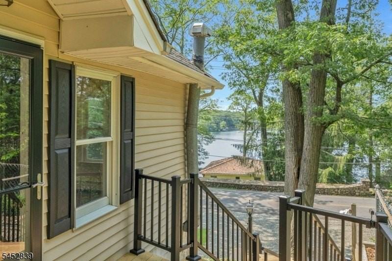358 Lakeview Ave - Photo 6 of 45