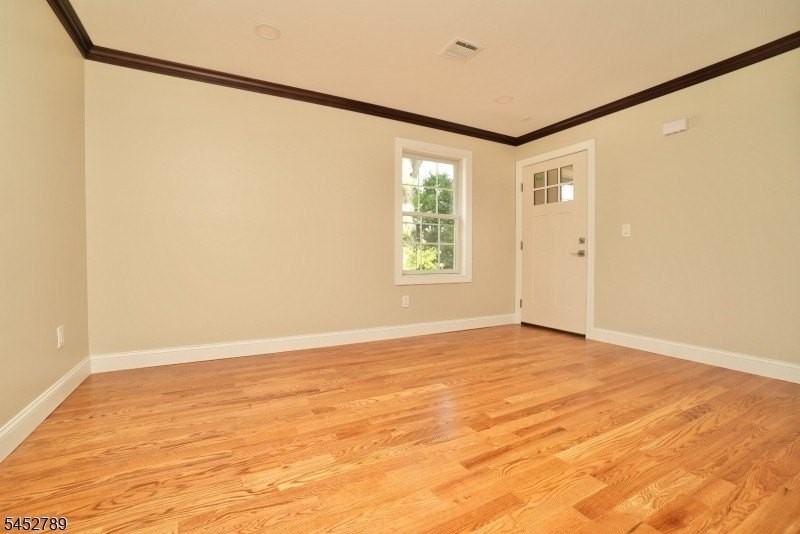 31 Bellevue Ave Unit 2 - Photo 3 of 22