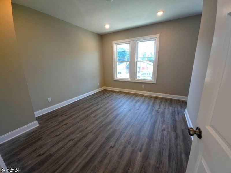 182 Chestnut St #2L - Photo 5 of 8