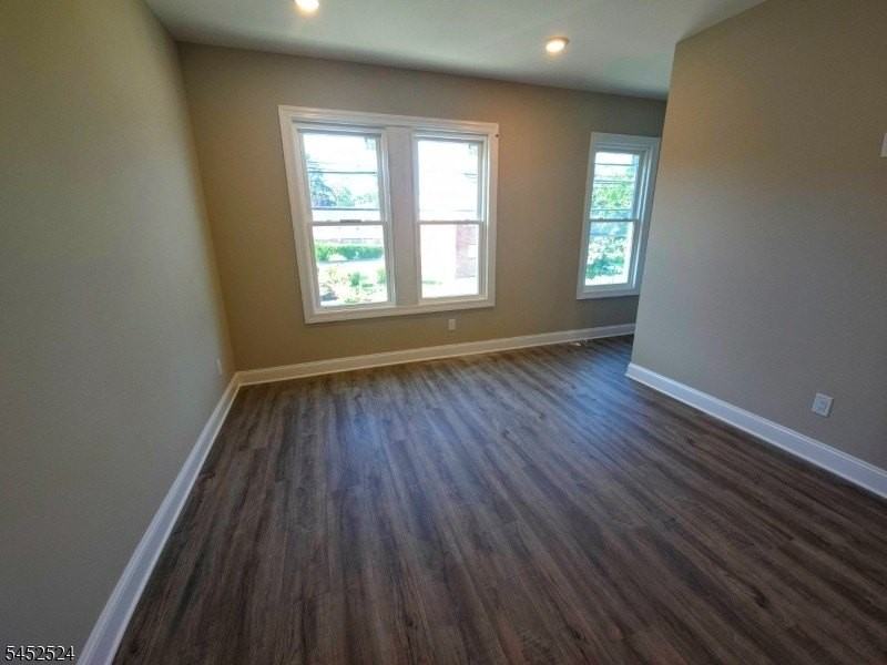 182 Chestnut St #2L - Photo 6 of 8