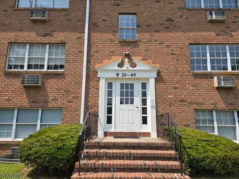 1041 Ridge St #B45 - Photo 6 of 16