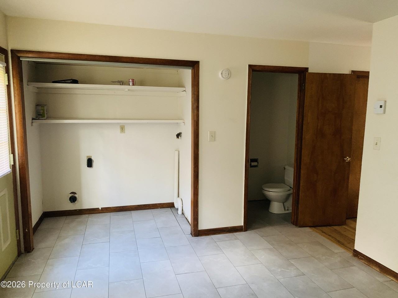 131 Tobin Ln - Photo 5 of 8