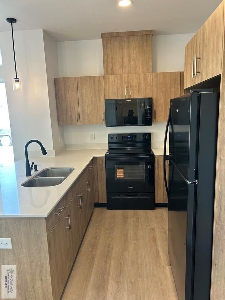 3536 Hidalgo Cir - Photo 5 of 14