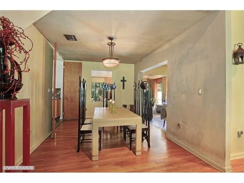 5627 Granada Blvd - Photo 2 of 8