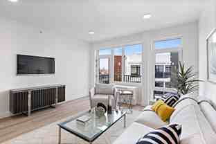 5711 Kennedy Blvd #422 - Photo 1 of 1
