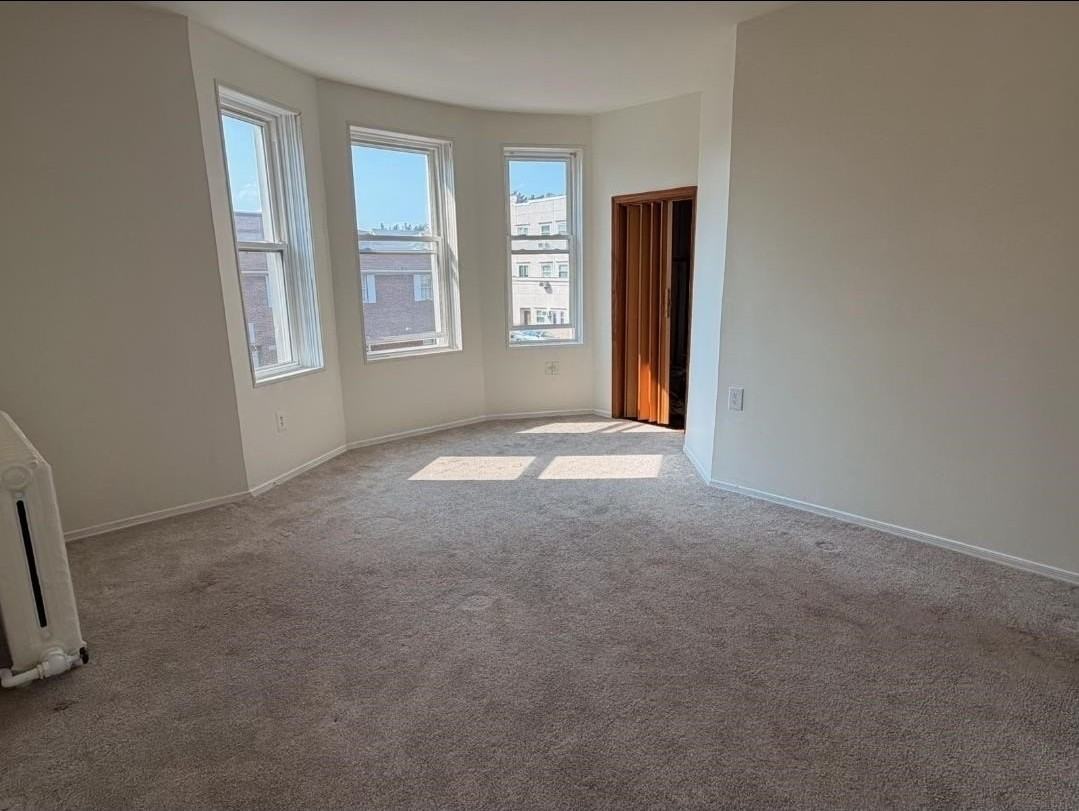 318 Broadway - Photo 5 of 12
