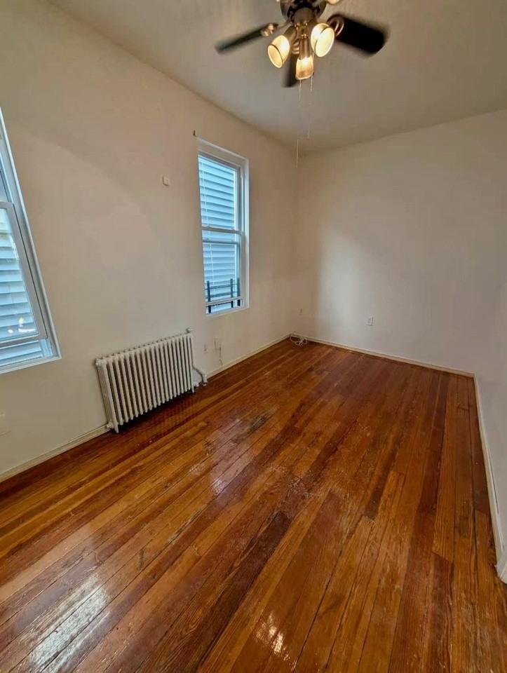 318 Broadway - Photo 6 of 12