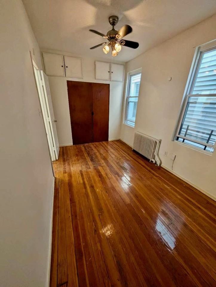 318 Broadway - Photo 7 of 12