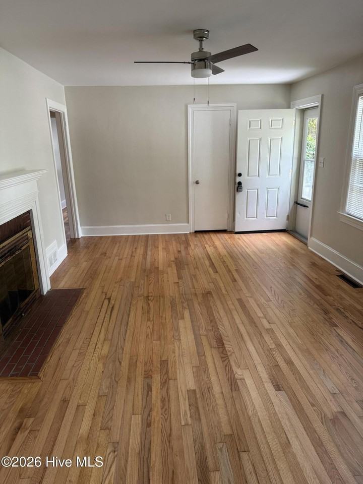 110 N Warren St - Photo 5 of 16