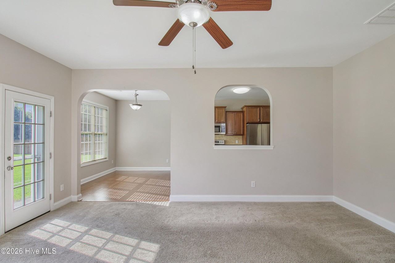 159 River Winding Rd - Photo 5 of 22
