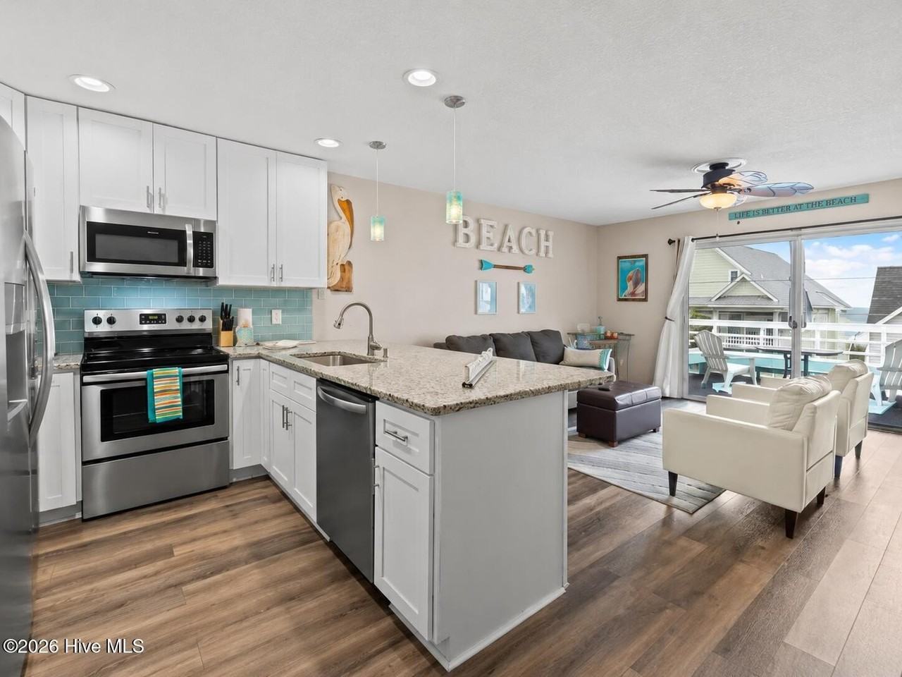 1305 Carolina Beach Ave N #3B - Photo 4 of 7