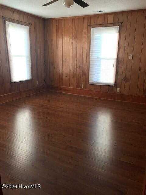 219 N Church St #B - Photo 2 of 8