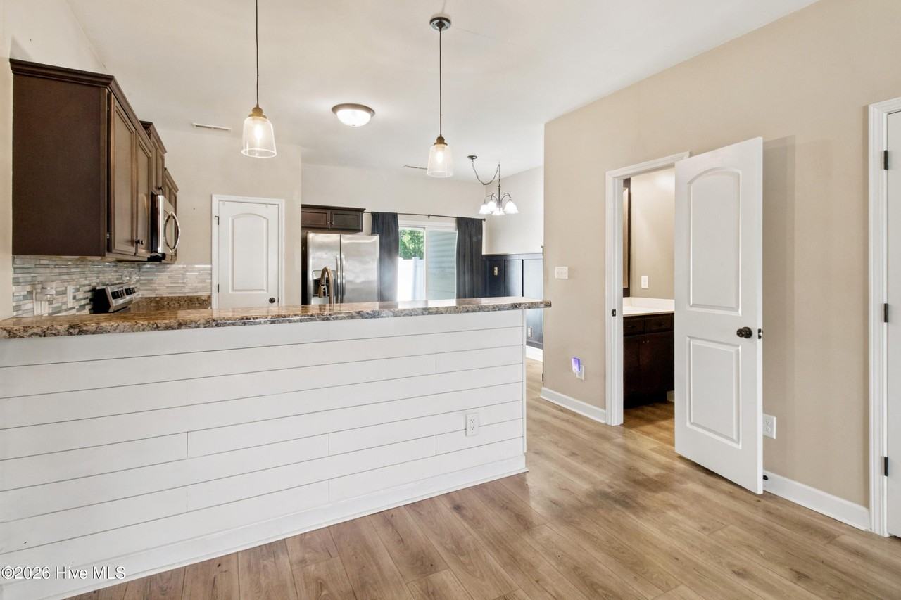 511 Justice Farm Dr - Photo 4 of 13