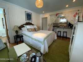 featured image of 837 Main St #B