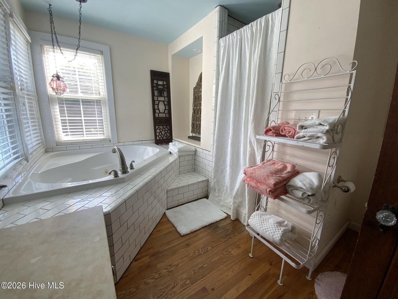 837 Main St #B - Photo 7 of 15