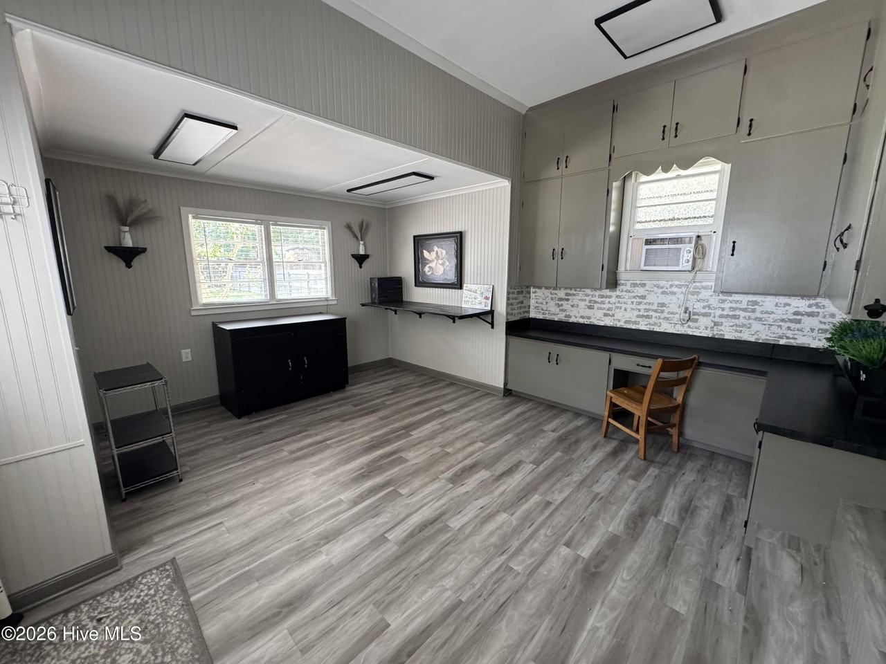 1809 Nash St Nw - Photo 6 of 36