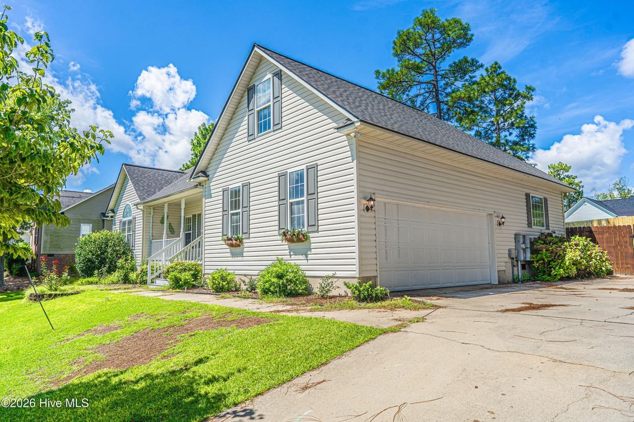 154 Dublin Ct - Photo 3 of 31