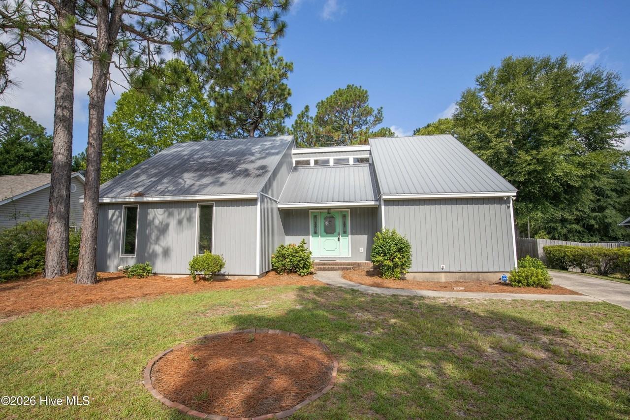 85 Winchester Rd - Photo 4 of 50