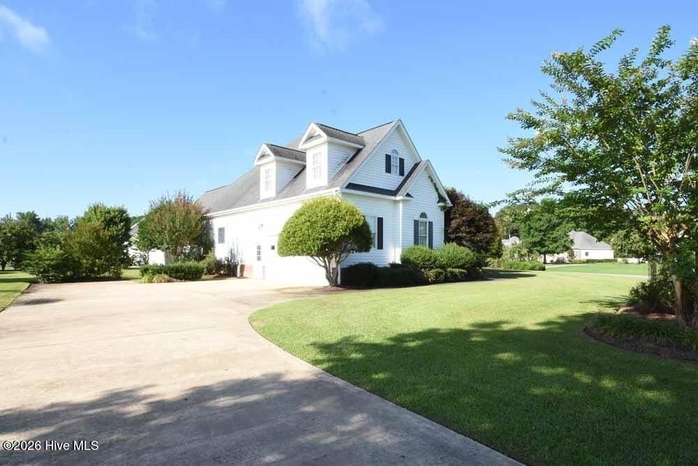 1129 Scarlet Oak Dr - Photo 2 of 40
