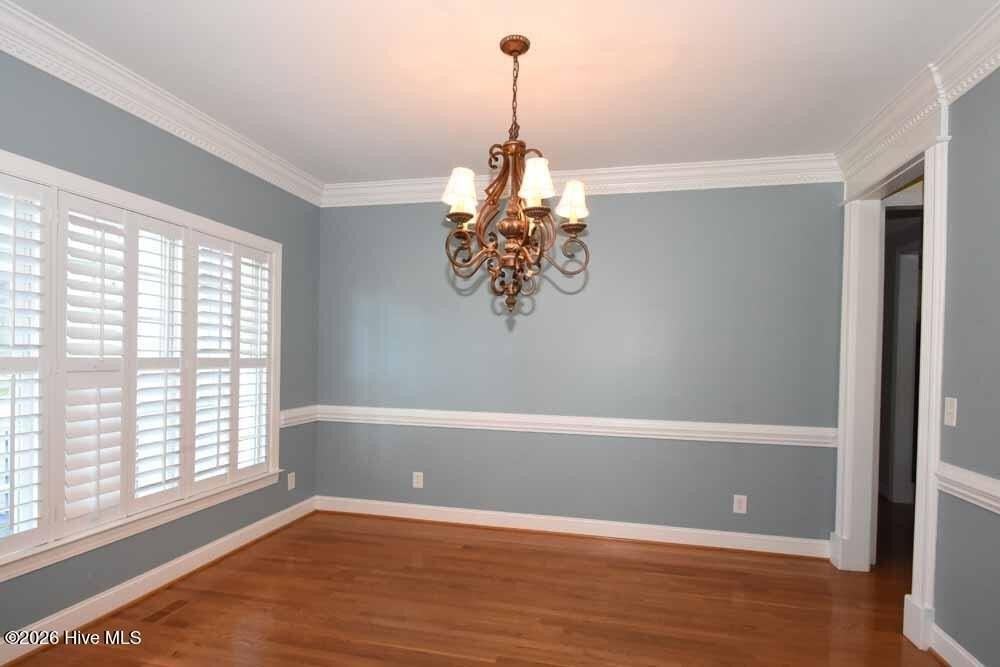1129 Scarlet Oak Dr - Photo 5 of 40