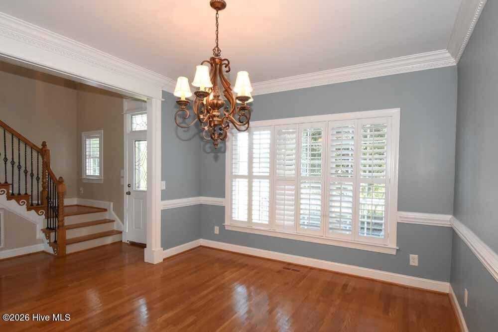 1129 Scarlet Oak Dr - Photo 6 of 40