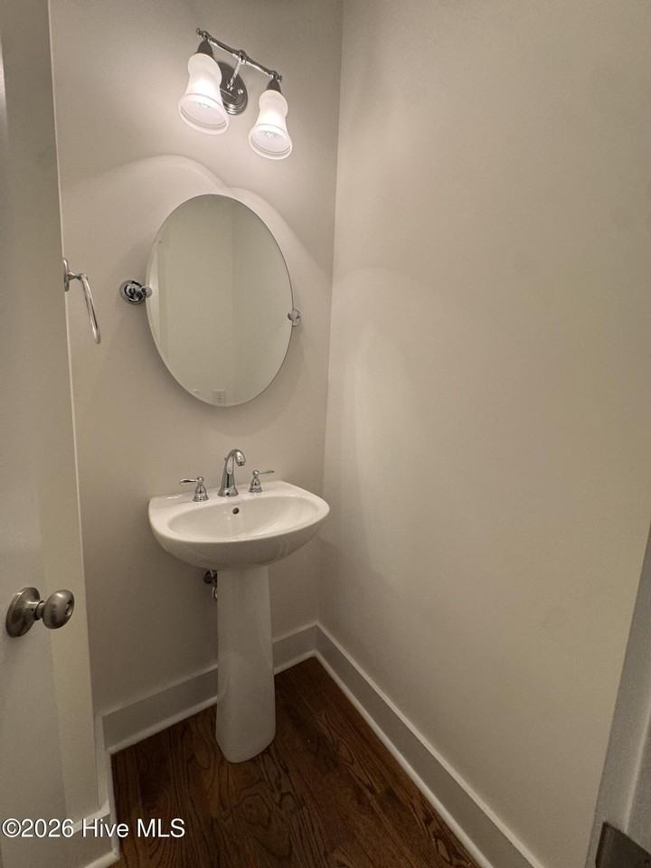 100 Jefferson St - Photo 6 of 28
