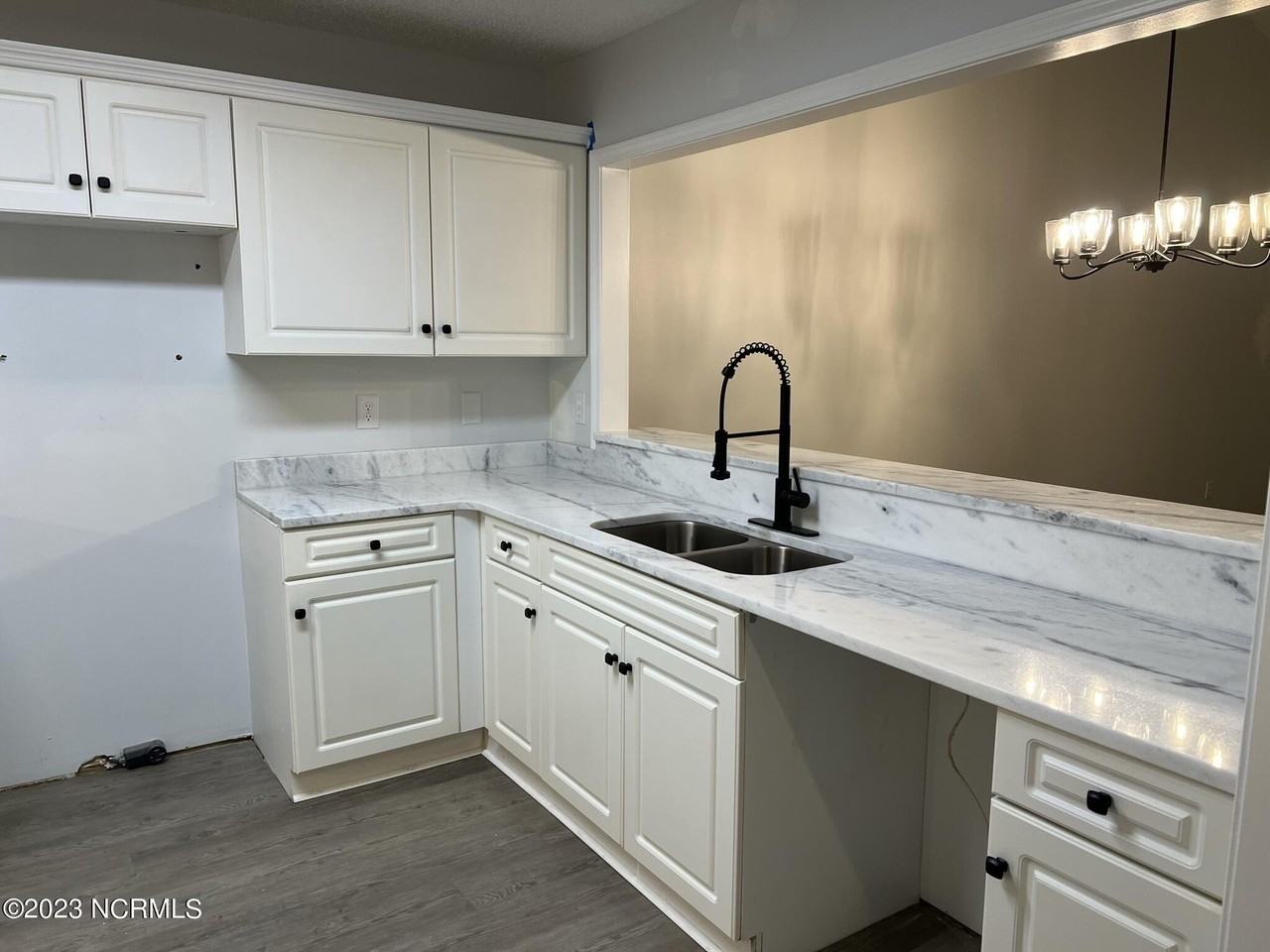 607 Sunset Oaks Ln - Photo 5 of 20