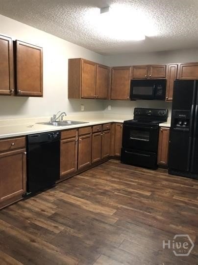 167 Oxford Ct - Photo 3 of 7