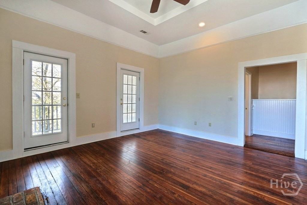315 W Gwinnett St - Photo 7 of 31