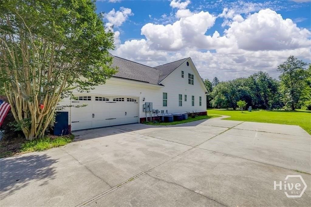 701 Nease Rd - Photo 4 of 39