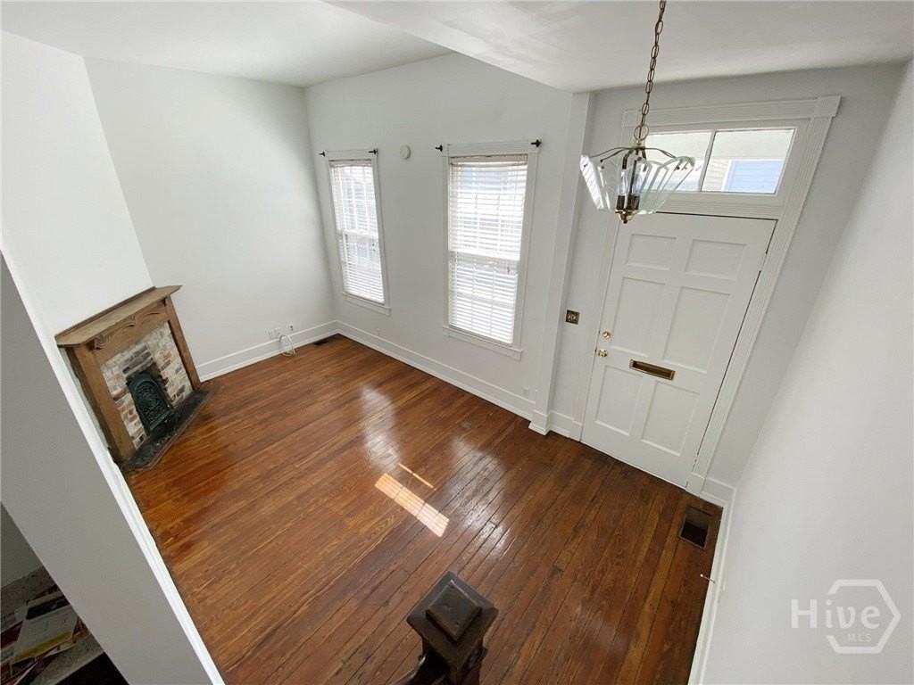 506 E York St - Photo 2 of 26