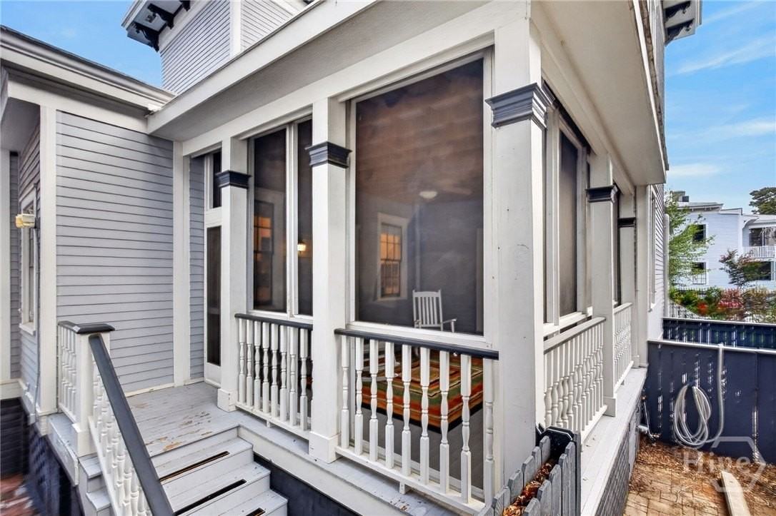 902 Barnard St - Photo 4 of 42