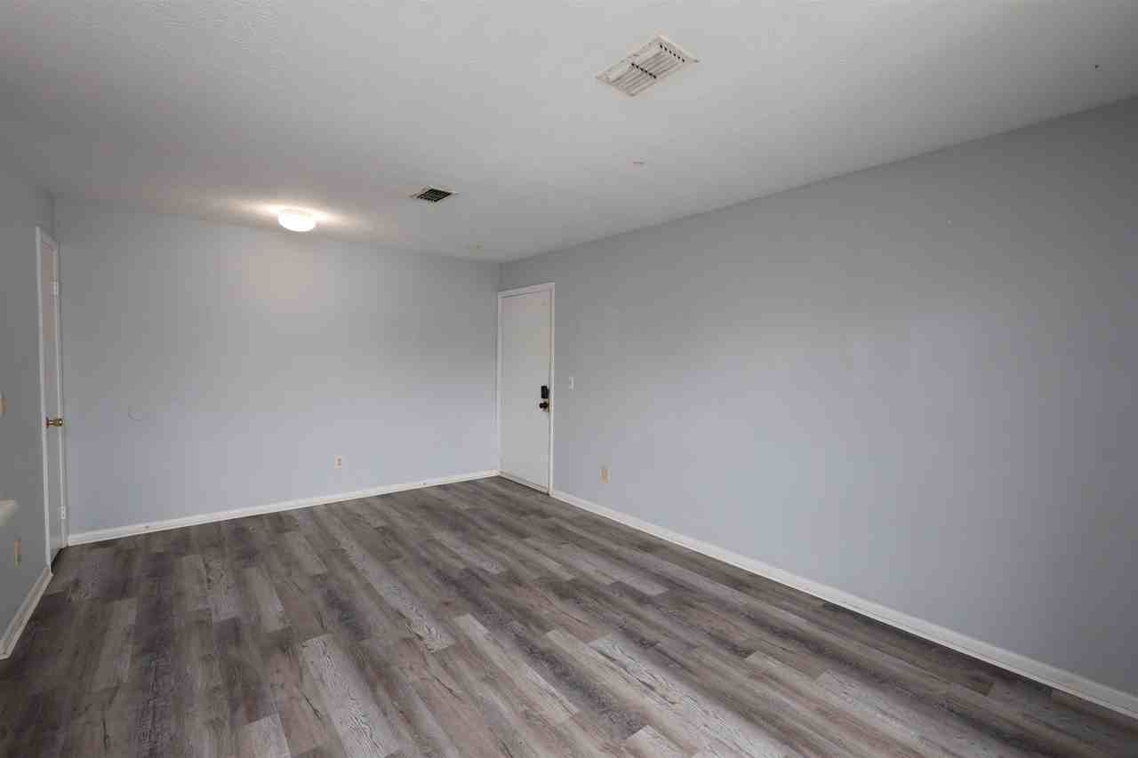 36 South Ave #H - Photo 6 of 18