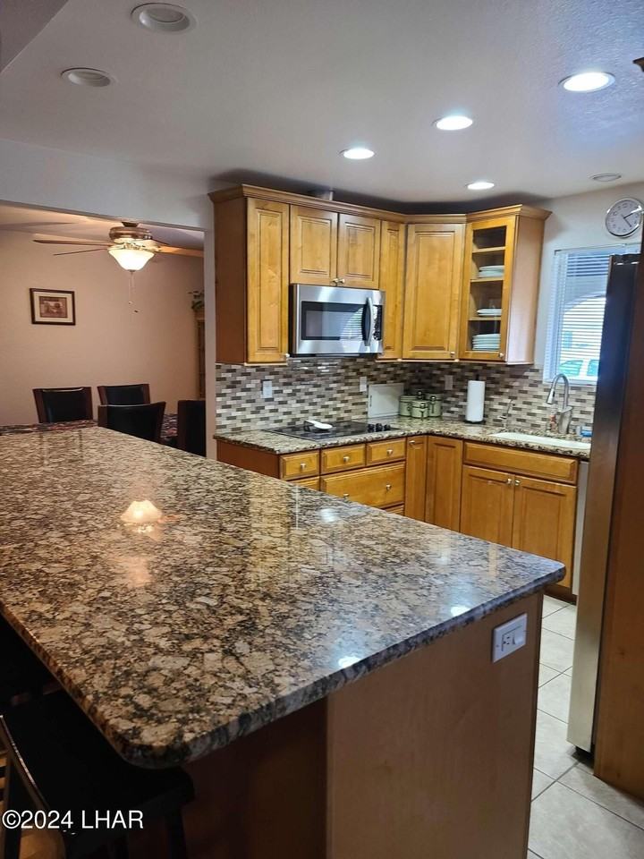 415 Corvair Dr - Photo 4 of 50
