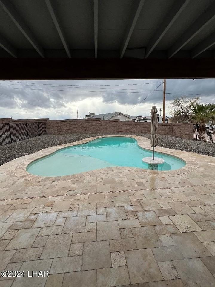 2286 Huntington Dr - Photo 6 of 24