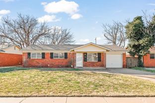5511 16th Pl - Photo 1 of 1