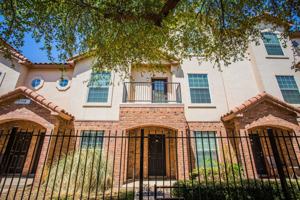 featured image of 2108 Main St #4
