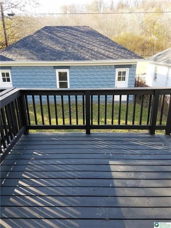 696 S Main St - Photo 3 of 11