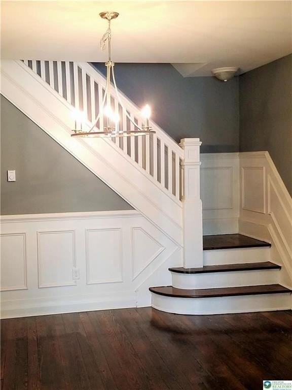 696 S Main St - Photo 5 of 11