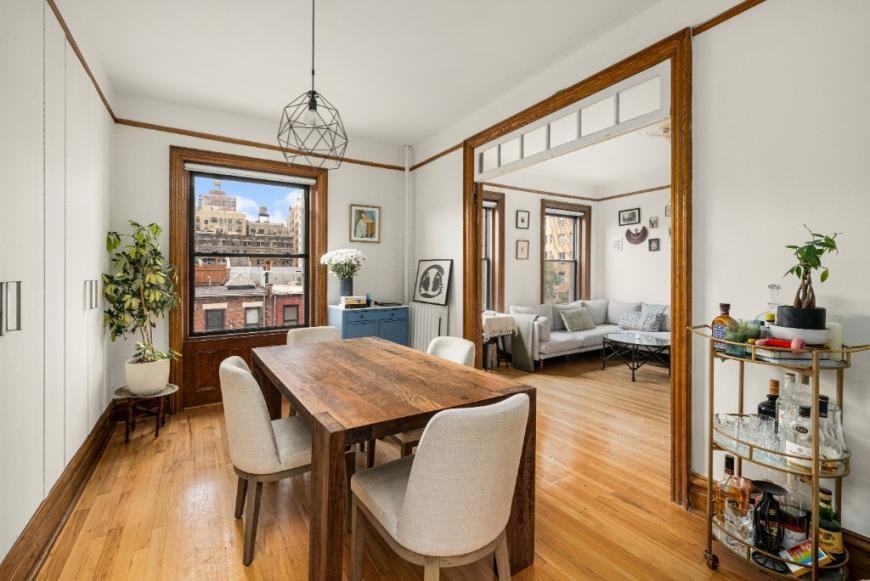 170 W 89th St - Photo 2 of 8