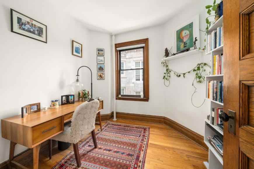170 W 89th St - Photo 7 of 8