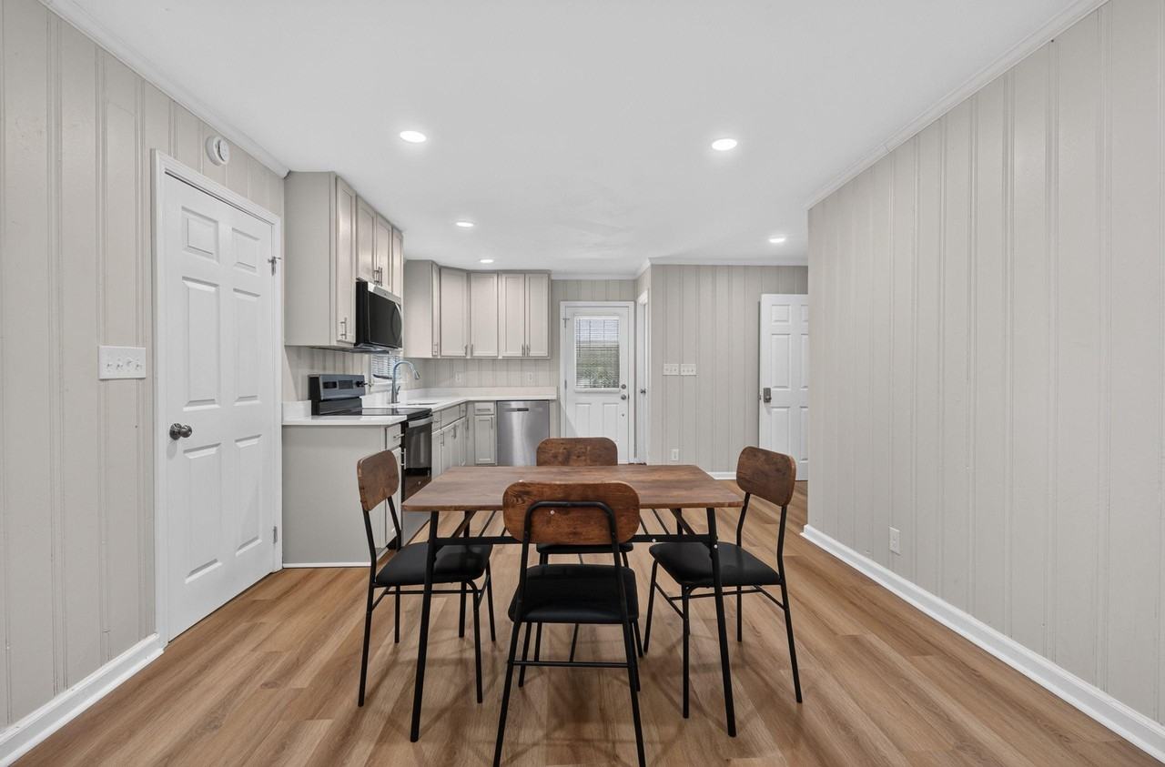 Pattie Dr - Photo 2 of 13