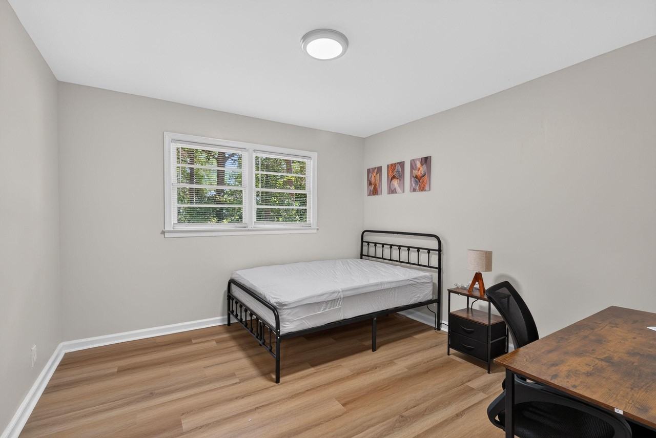 Pattie Dr - Photo 7 of 13